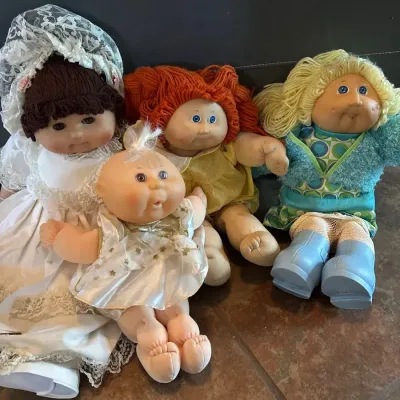 Vintage Cabbage Patch Doll At Of 4