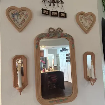 Lot Of Country Mirror, Candlesticks, Hearts, Family Sign 