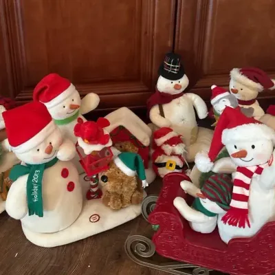 Hallmark Snowman Holiday Season Decor