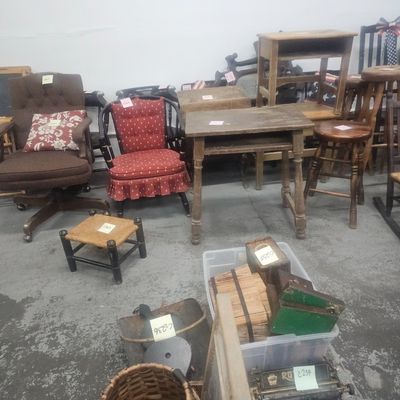 Estate sale photo