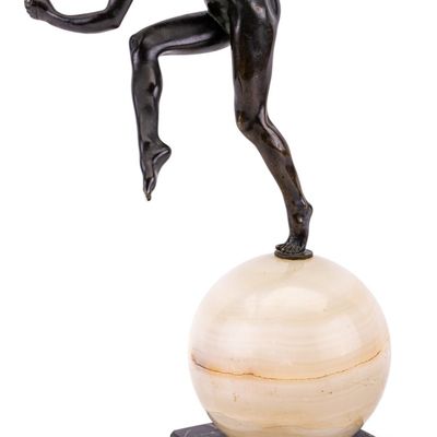 Sale Photo Thumbnail #298: Bronze Female Discus Thrower on Marble