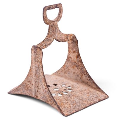 Sale Photo Thumbnail #238: Early Chinese Stirrup