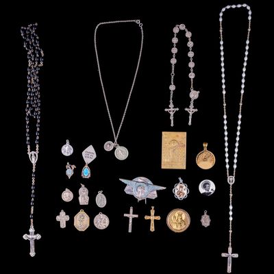 Sale Photo Thumbnail #286: Rosaries and Religious Medallions