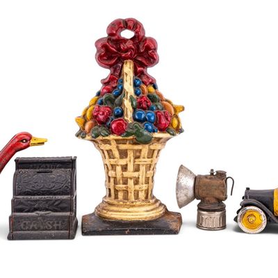 Sale Photo Thumbnail #106: Vintage Cast Iron Banks and Toys