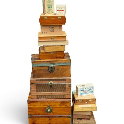 Sale Photo Thumbnail #259: Salesman Sample Chests and Cigar Boxes
