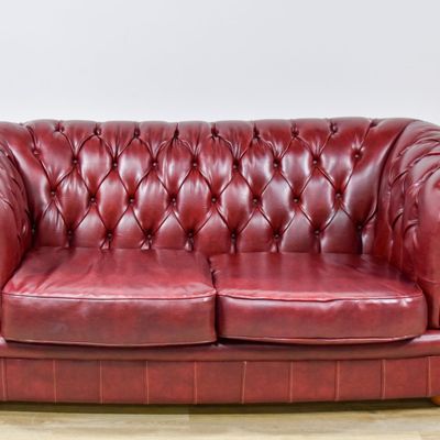 Sale Photo Thumbnail #423: Traditional Red Oxford Leather Chesterfield Loveseat