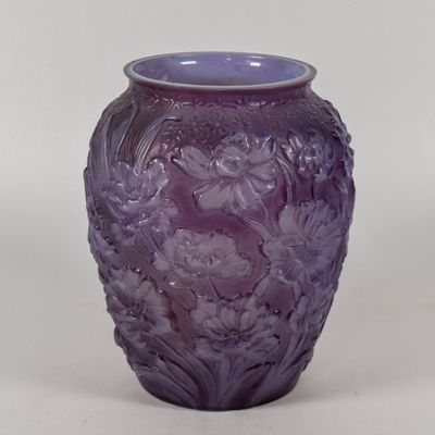 Sale Photo Thumbnail #200: Phoenix Amethyst Opalescent Sculptured Glass Poppy Vase