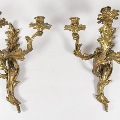 Sale Photo Thumbnail #266: Pair of Rococo Style Gilt Cast Metal Light Wall Sconces
