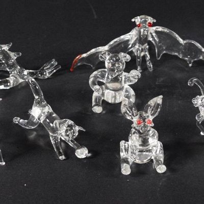 Sale Photo Thumbnail #197: 13 Hand-Blown Clear Glass Animal and Mythical Creature Figurines