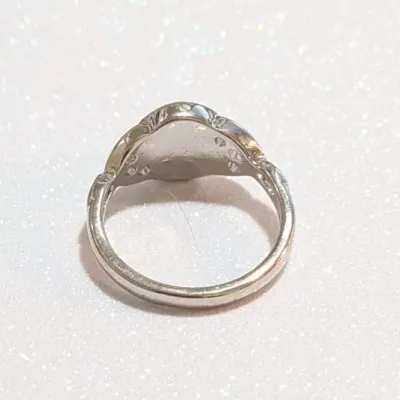 **NEW ARRIVAL** SIZE 7 Vintage Style Silver Tone Ring with Purple Faux Opal Cabochon (2.5g)