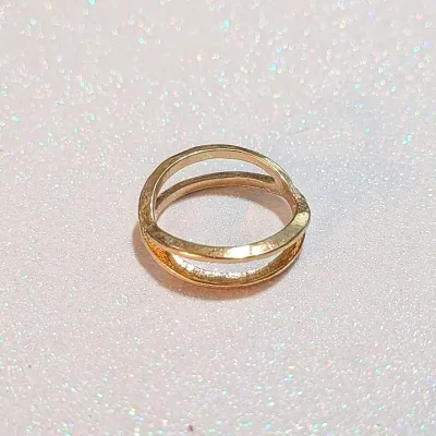 **NEW ARRIVAL** SIZE 5¾ Gold Tone Double Band Ring (1.7g)