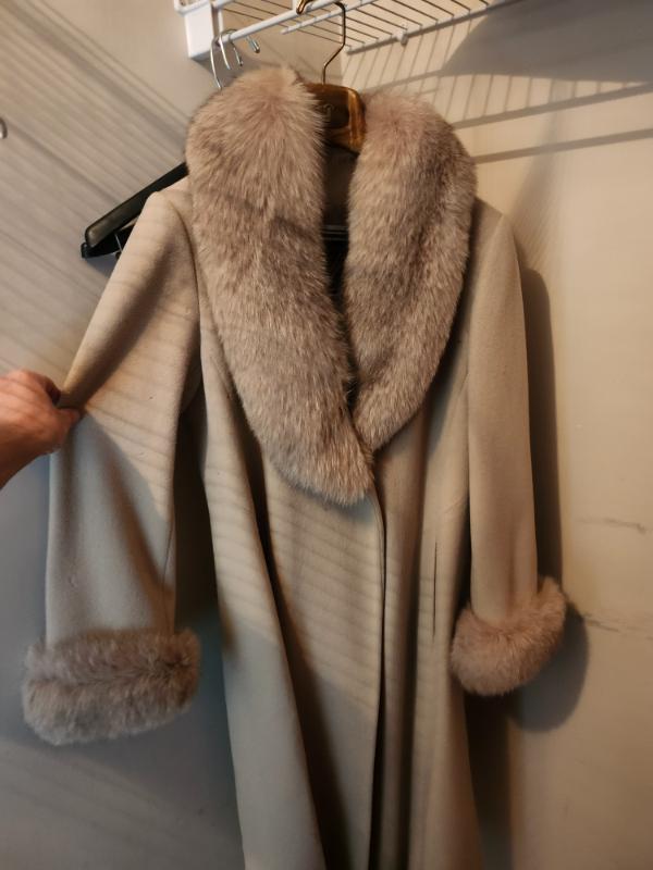 Sale Photo Thumbnail #257