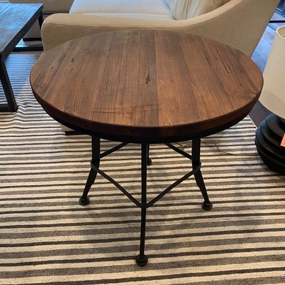 Round Adustable Table
