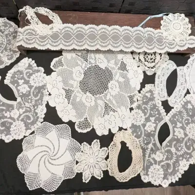 Lacy Collars and Doilies 