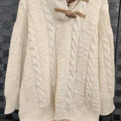 (NEW) Ralph Lauren Cable Knit Sweater, Size L