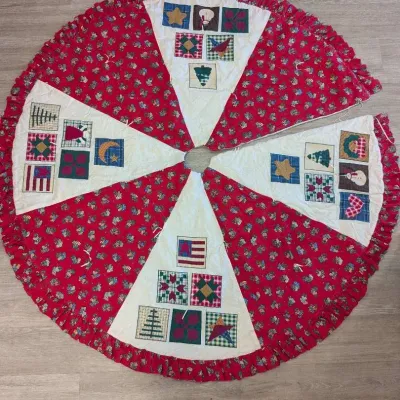 Quilted Tree Skirt