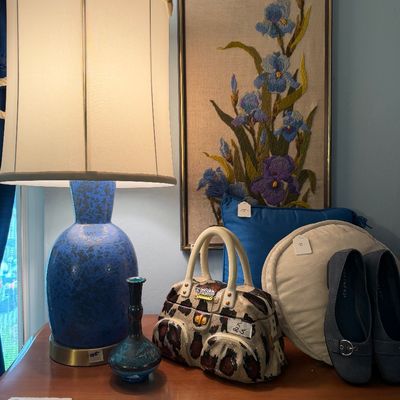 Sale Photo Thumbnail #34: Vtg MCM lamp