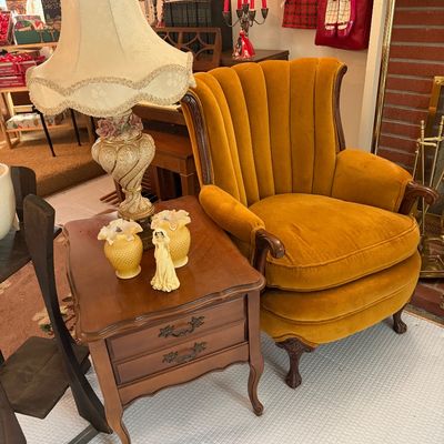 Sale Photo Thumbnail #52: Two tables