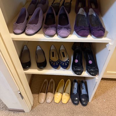Sale Photo Thumbnail #28: Shoes