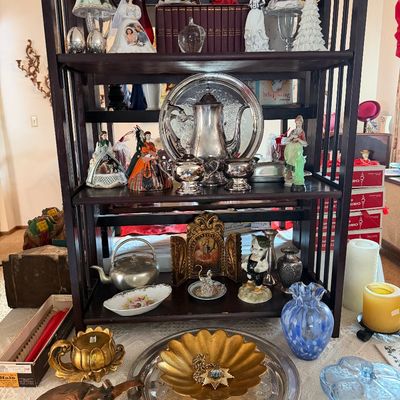 Sale Photo Thumbnail #51: Decor
