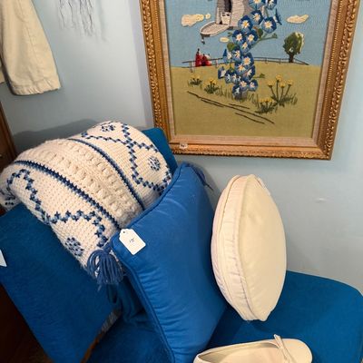 Sale Photo Thumbnail #36: Knit throw