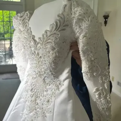 Wedding Dress, Vail And Train