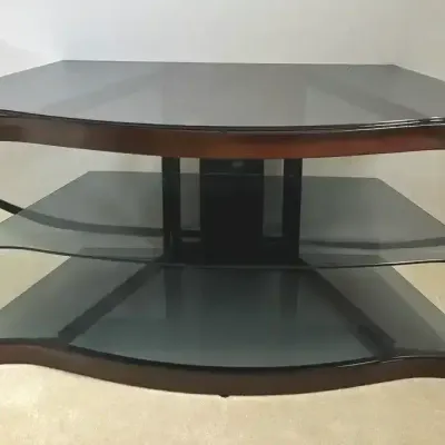 Bell’O TV Stand