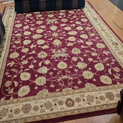 Sphinx Samarkand Burgundy Area Rug