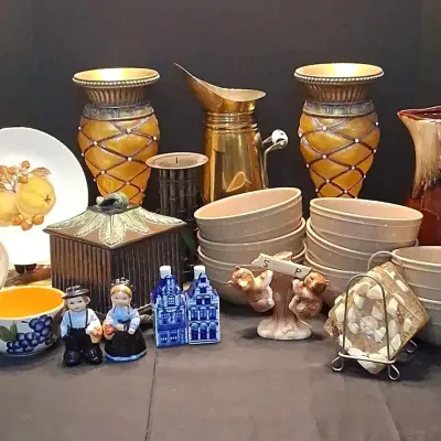 Decorative Ceramics & Tableware