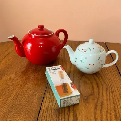 Teapots And Tea Tube Infuser