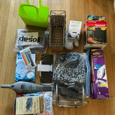 Large Lot Of New Or Lightly Used Household Essentials