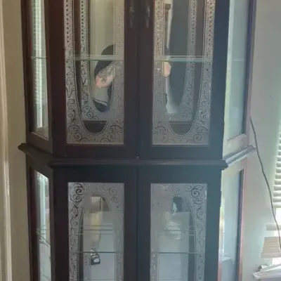 Lighted Glass Display China Cabinet With Mirrored Back