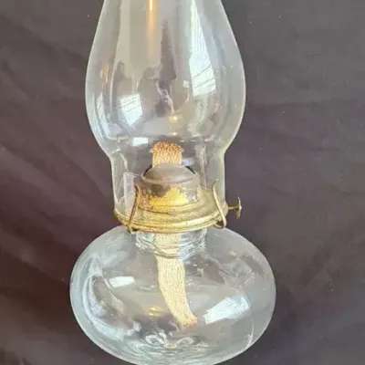 Vintage Clear Glass Starburst Oil Lamp With Chimney