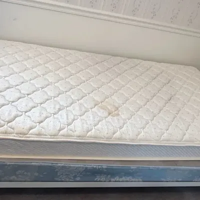 White Metal Arched Twin Bed Frame With Mattress & Box Spring
