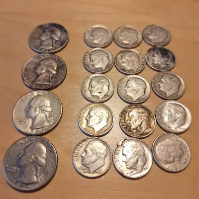 U.S. Silver Coin Collection – Washington Quarters & Roosevelt Dimes – 19 Coins