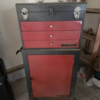 R.U.C. Industrial Rolling Tool Cabinet & Tool Box with Assorted Hand Tools