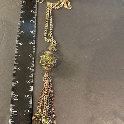 Green rhinestone tassel fashion necklace
