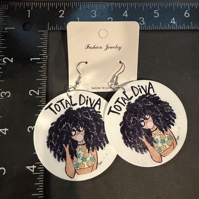 Total diva fashion hoop statement earrings