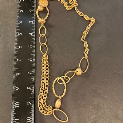 Gold tone fashion necklace