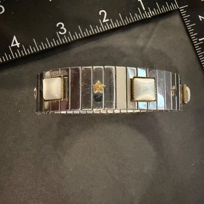 Vintage stretch bracelet