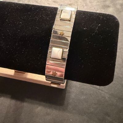 Vintage stretch bracelet