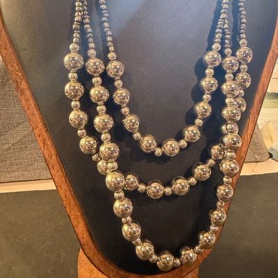 Vintage 3 layer silver tone ball beaded statement necklace MADE IN INDONESIA
