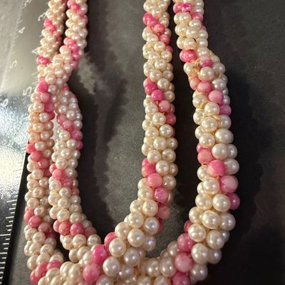 Pink and white twist pearl type beaded multilayer vintage necklace