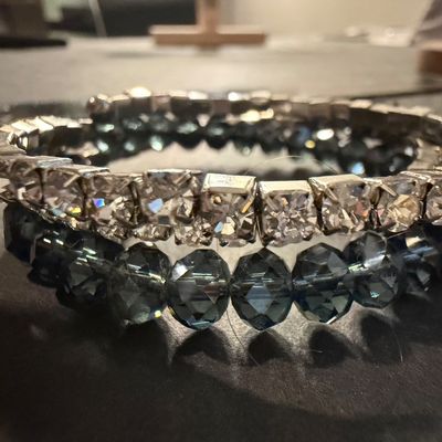 Beautiful wire crystal beaded type and rhinestone bracelet