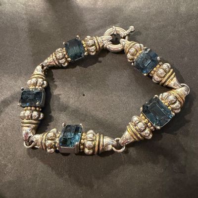 Vintage silver tone beautiful bracelet