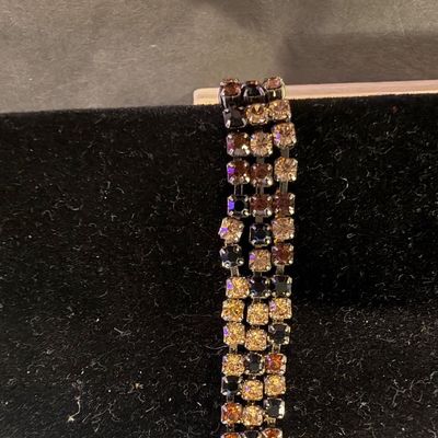 Vintage rhinestone stretch bracelet