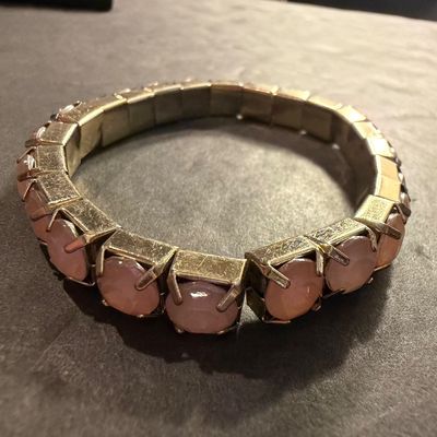 Light pink gemstone type stretch bracelet