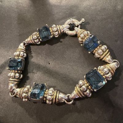 Vintage silver tone beautiful bracelet