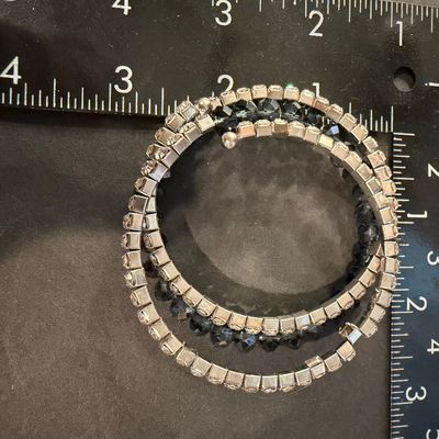 Beautiful wire crystal beaded type and rhinestone bracelet