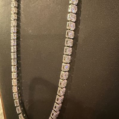 Vintage silver tone round cut gemstone beautiful necklace